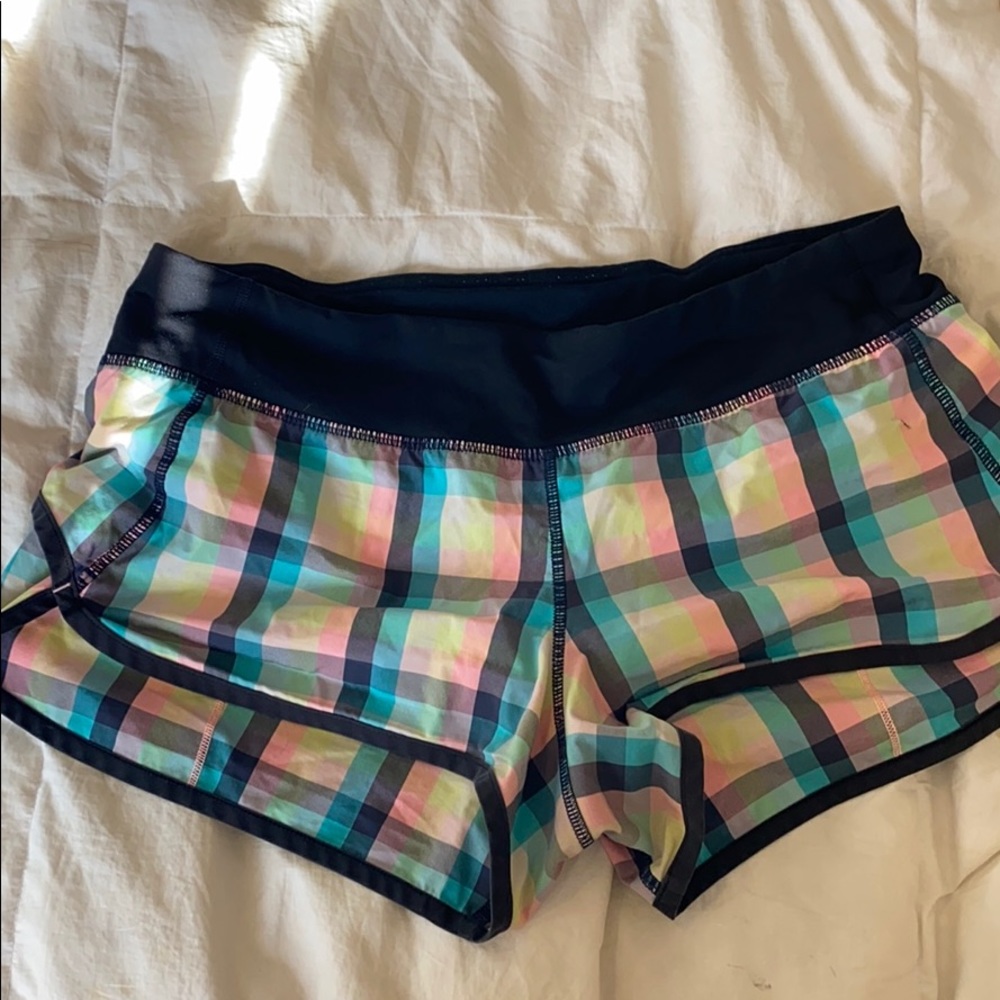 Lululemon shorts plaid pink